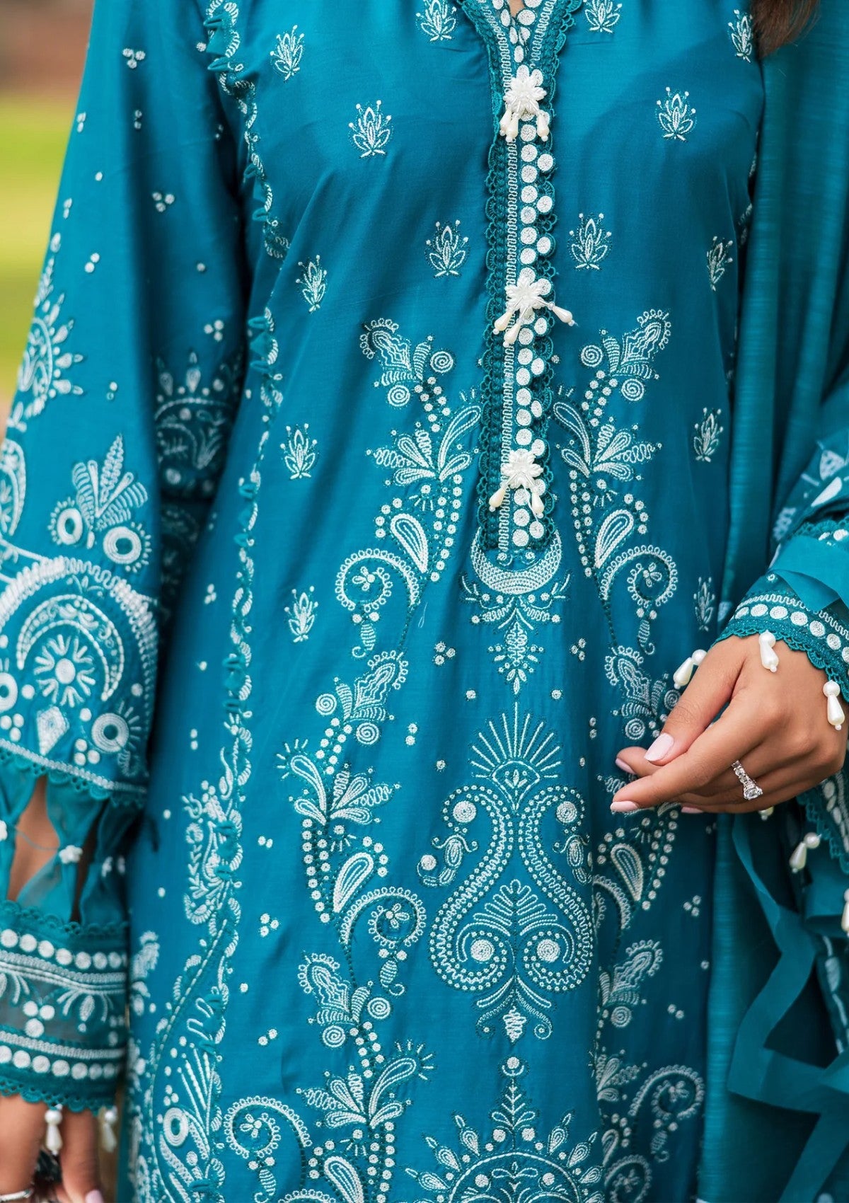 Lawn - Paras By Pasha - Bloom & Beyond - Eid 25 - Sapphire Bloom