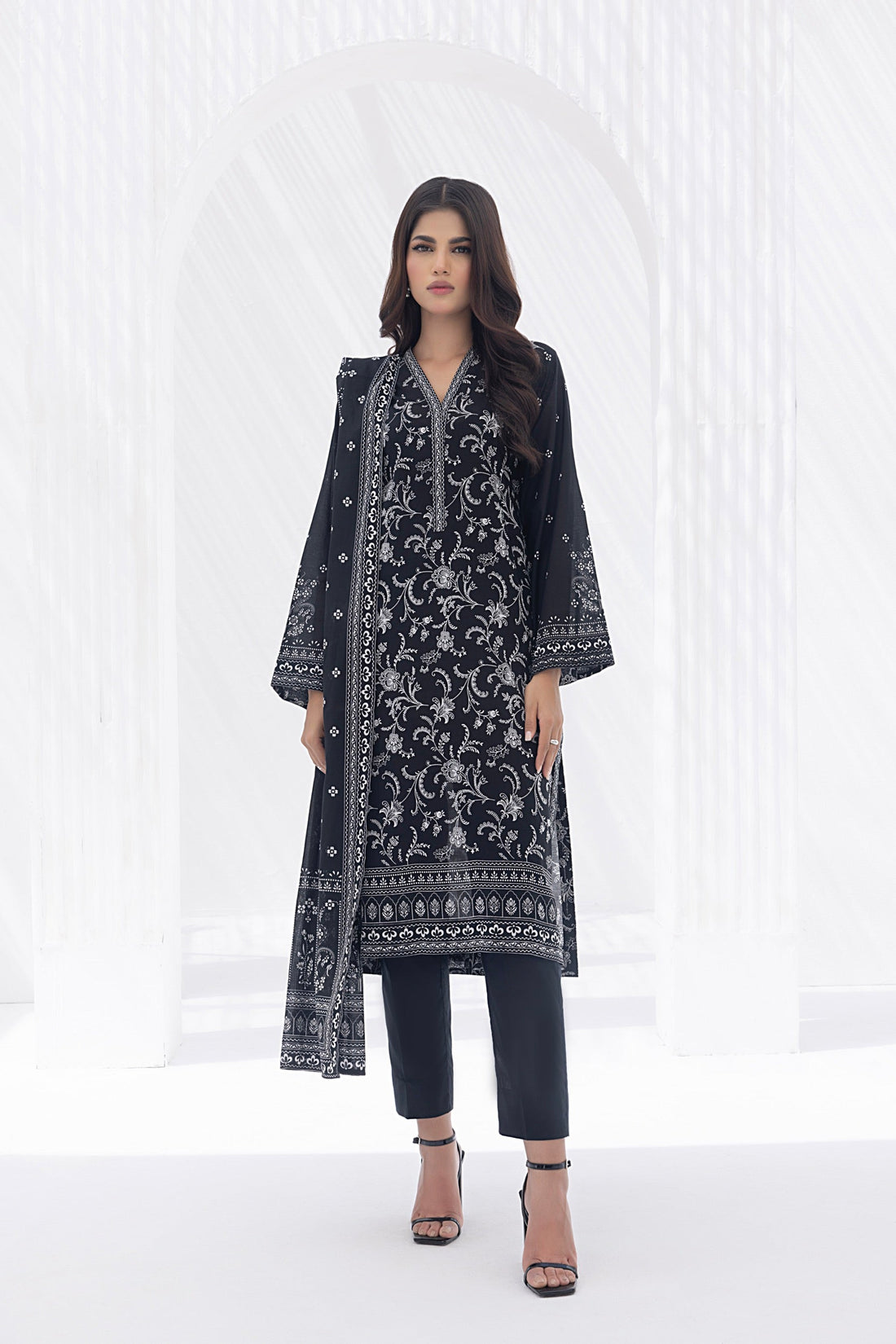 LSM | Winter Marina 24 | 0185 - Official LSM - Agha Fabrics UK