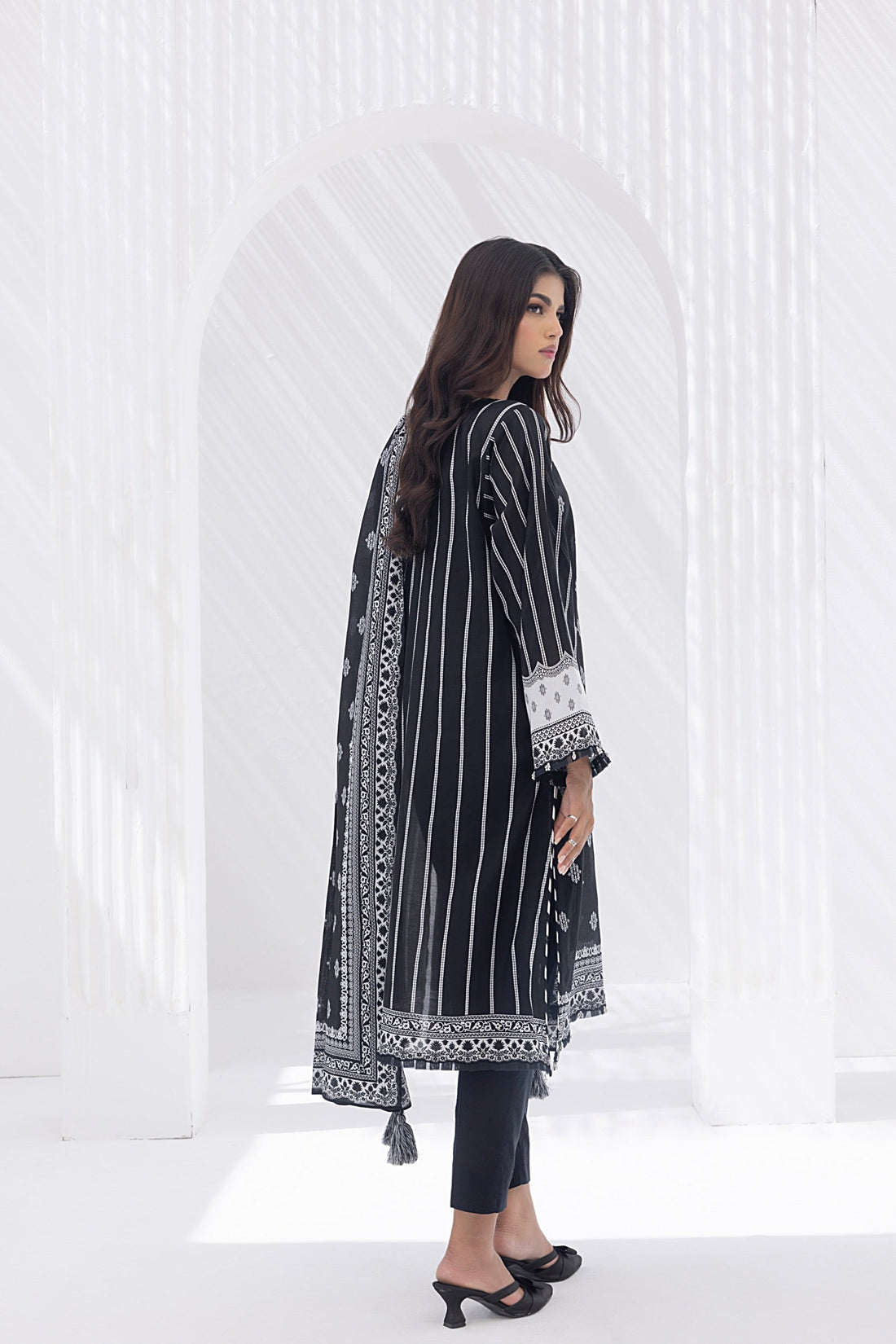 LSM | Winter Marina 24 | 0233 - Official LSM - Agha Fabrics UK