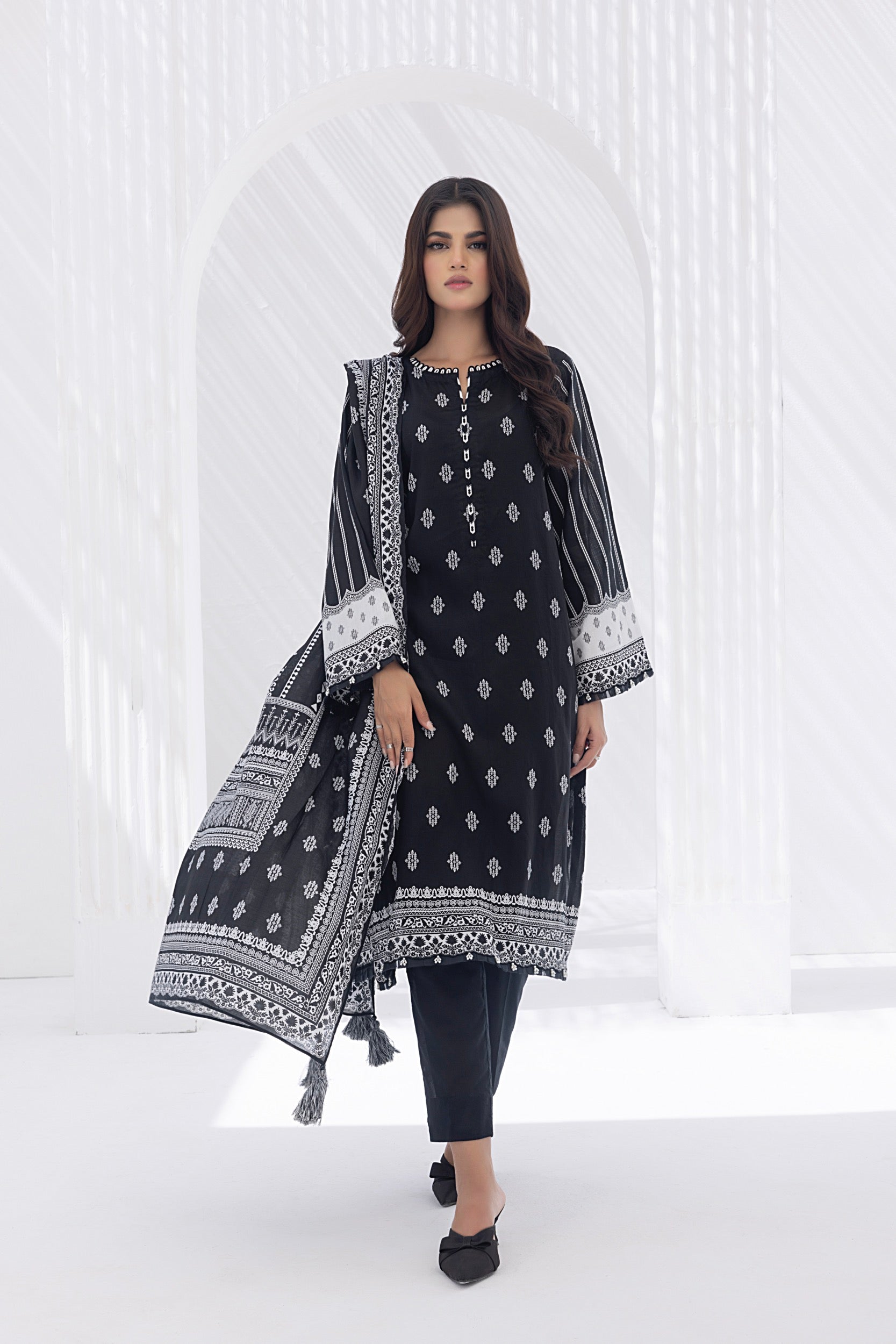 LSM | Winter Marina 24 | 0233 - Official LSM - Agha Fabrics UK