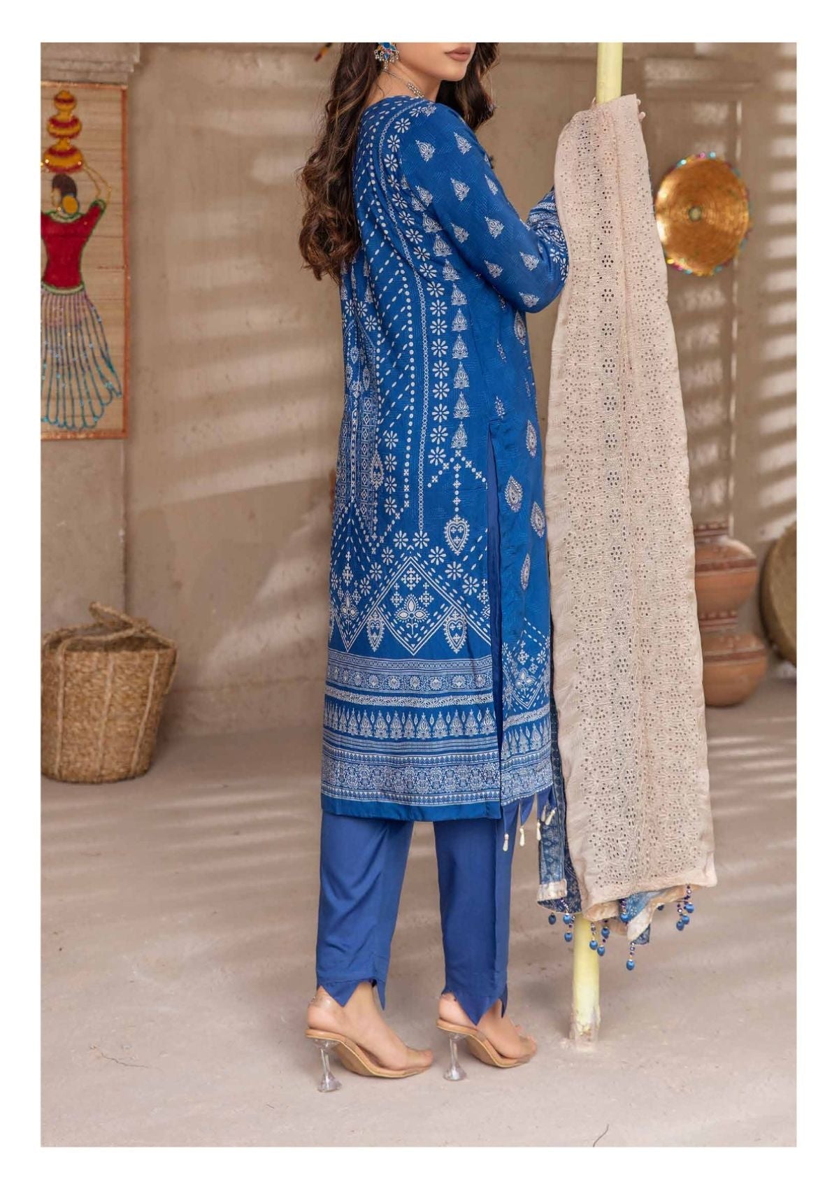 Winter Collection - Laiba - D/P Viscose - V26 - LV#04 - Official Laiba - Agha Fabrics UK