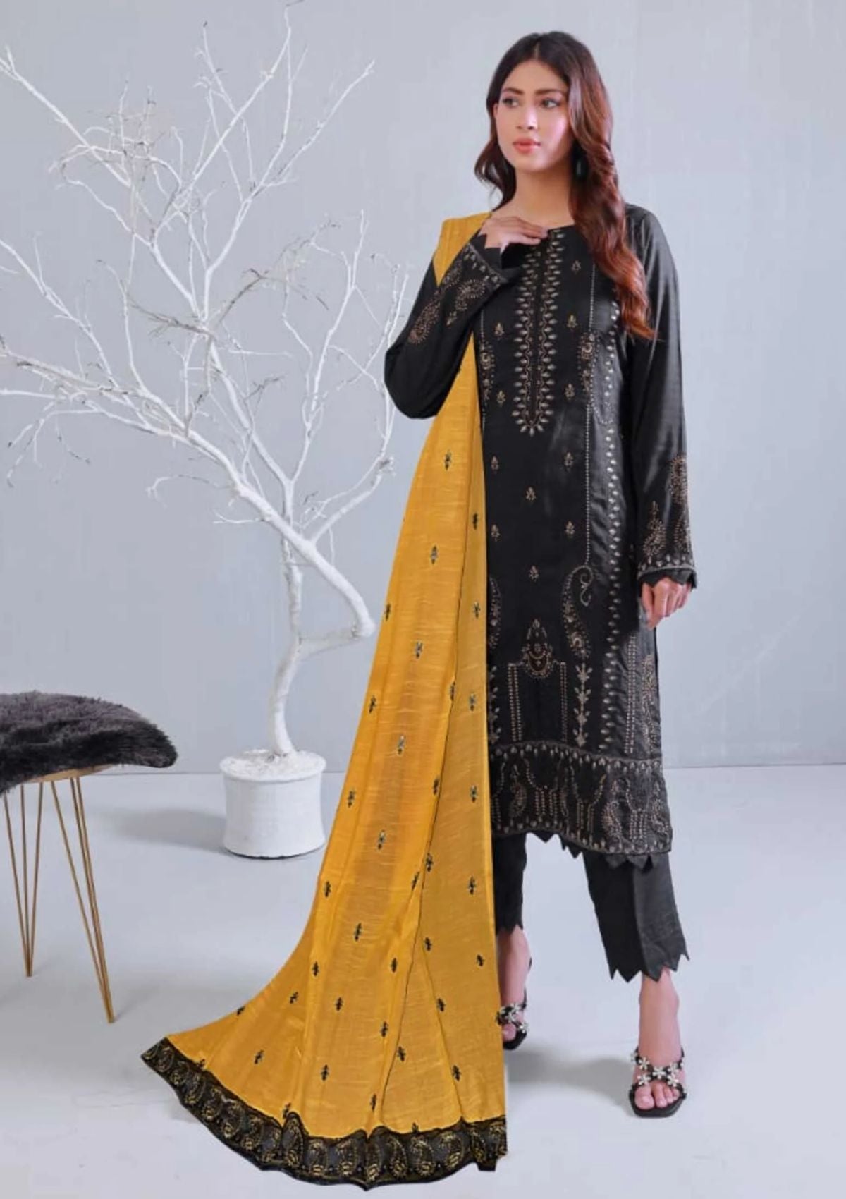 Winter Collection - Almish - Unstitched 24 - D#590 - Camilia - Official Almish - Agha Fabrics UK