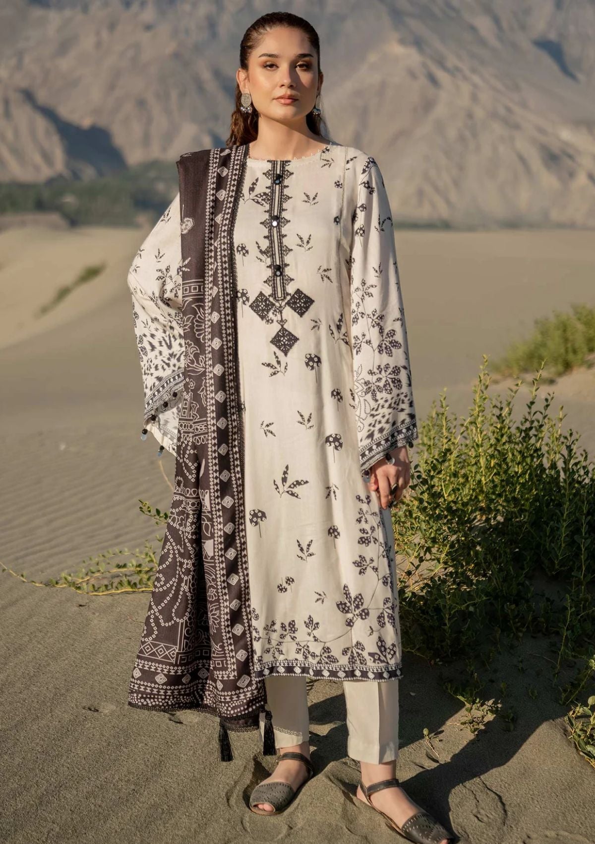 Winter Collection - M.Basics - Mirage - MBM#07A - Official M.Basics - Agha Fabrics UK