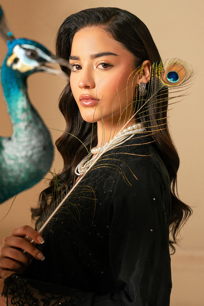 Cross Stitch | Luxe Atelier 25 | RAVEN HAZE