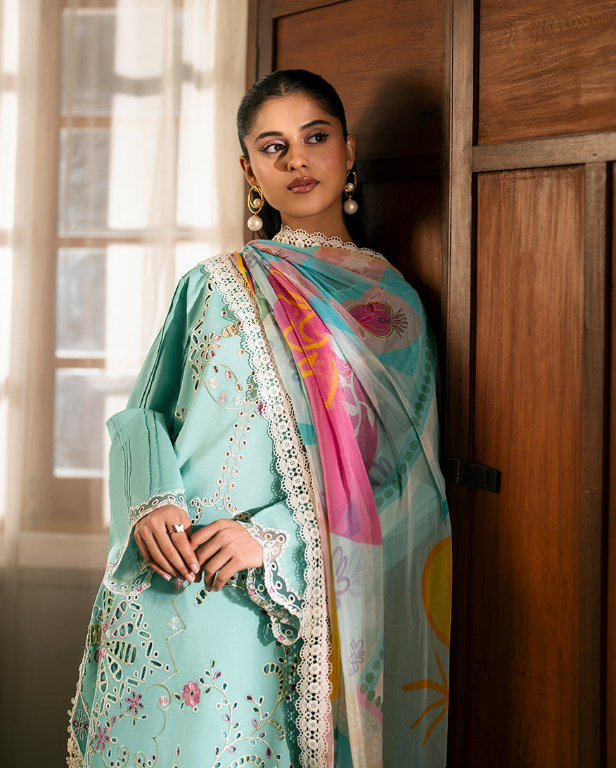 Roheenaz | Aashiyana Lawn | Dania