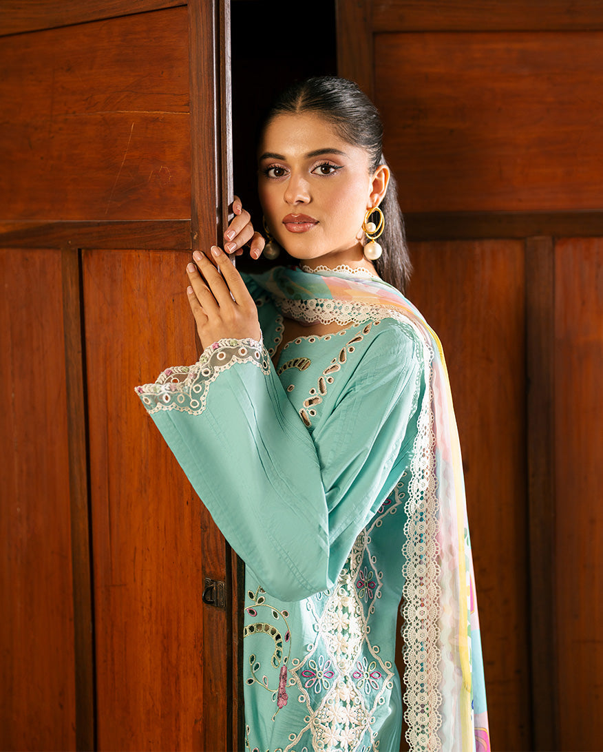 Roheenaz | Aashiyana Lawn | Dania