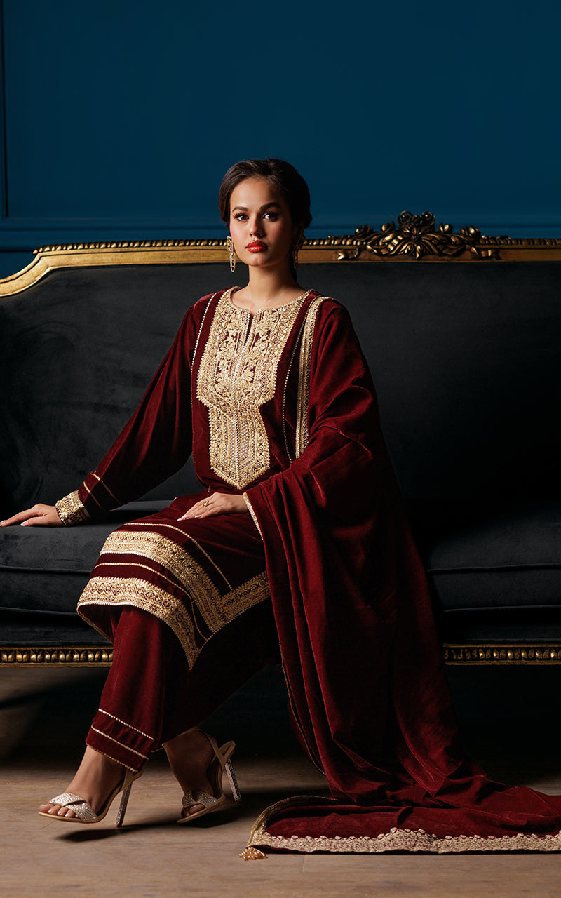 Threads and Motifs | Velvet Collection 25 | 2PC TV-06
