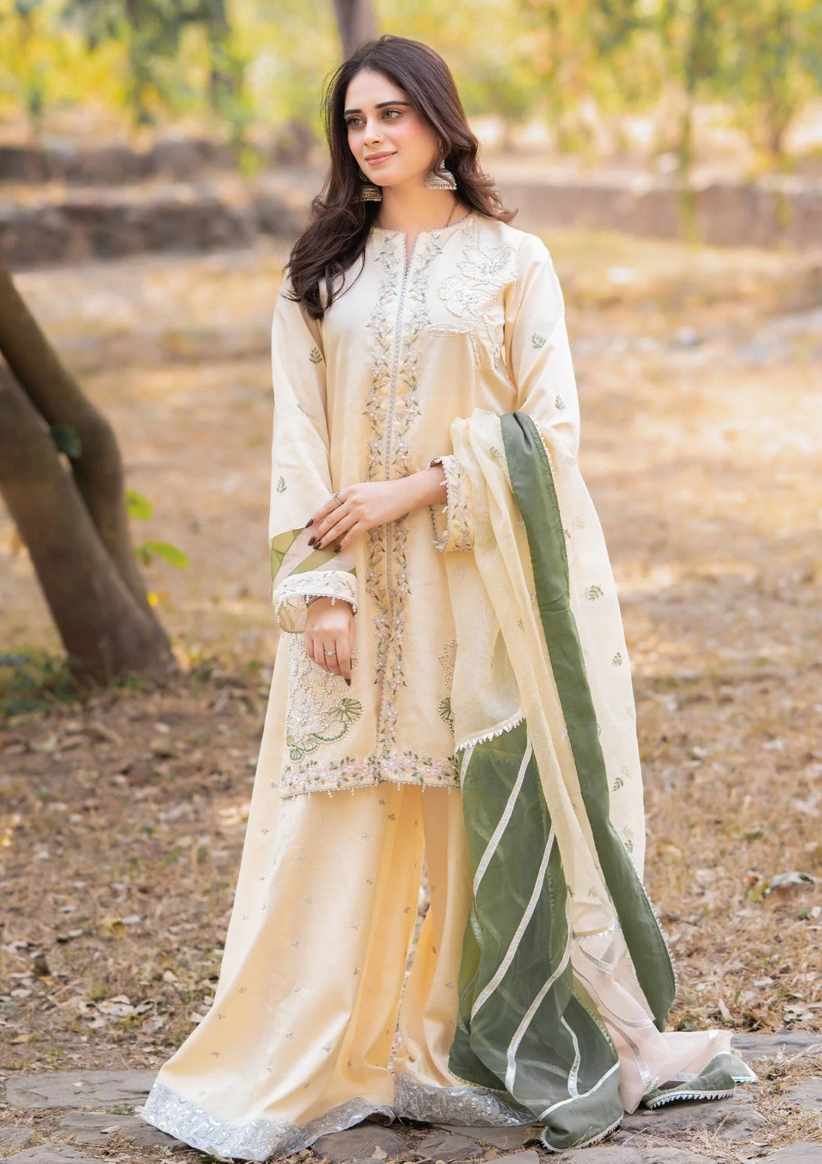 Pret - Fozia Khalid - Dilkash - Festive 25 - RUHAB