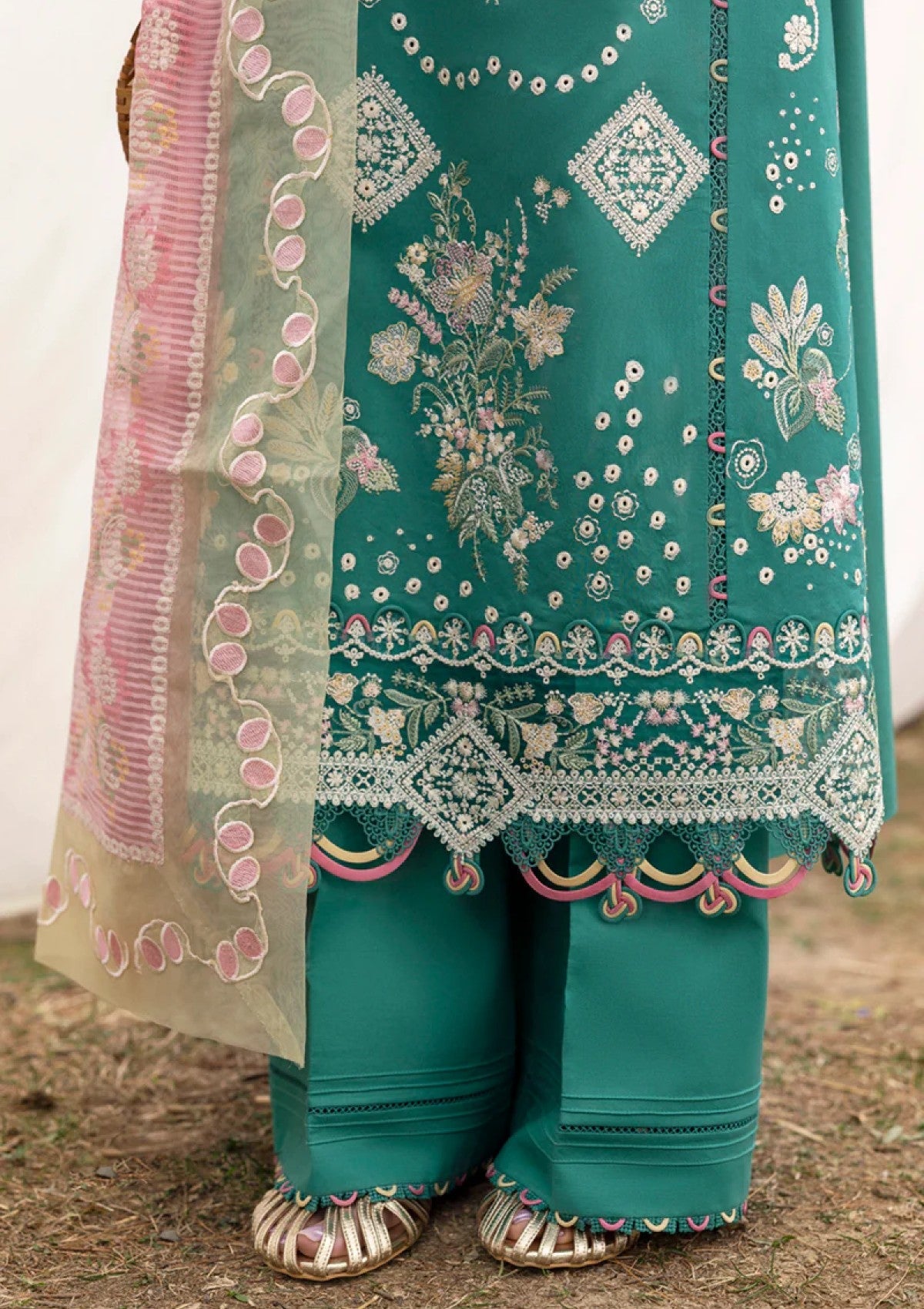 Lawn - Qalamkar - Qlinekari 25 - DC#08 - Elida