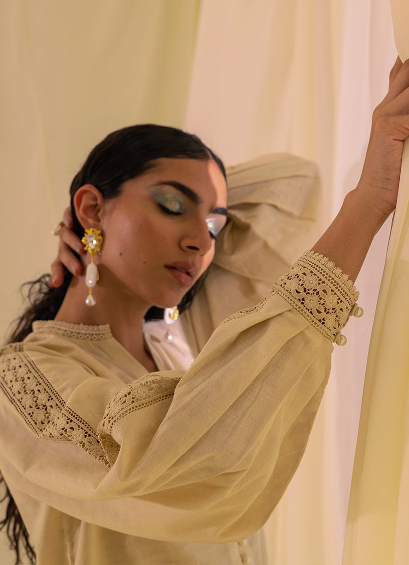 Image | Spring Basics 25 | IJSL-213709-11998