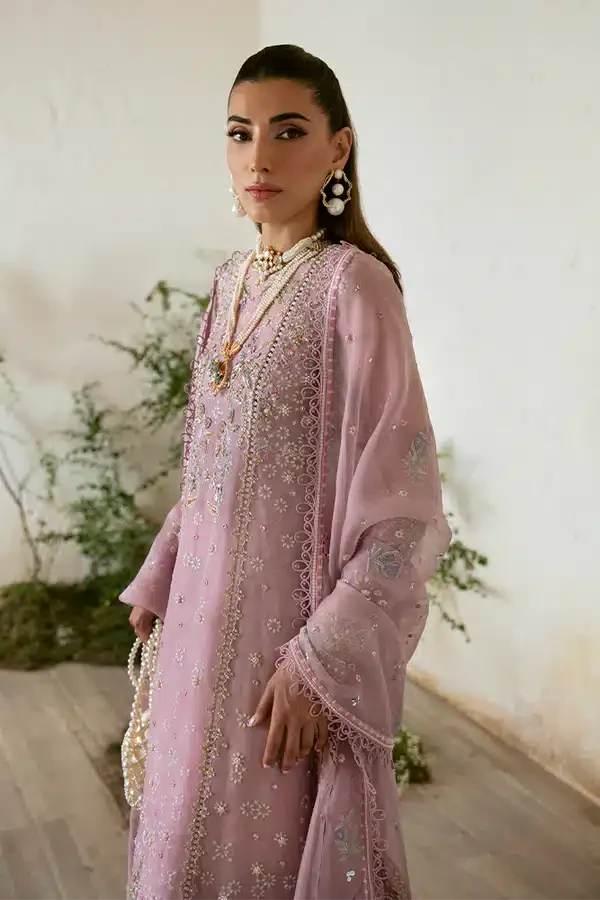 Suffuse | Freeshia Formals 23 | Raha -  Suffuse Formal -  Agha Fabrics