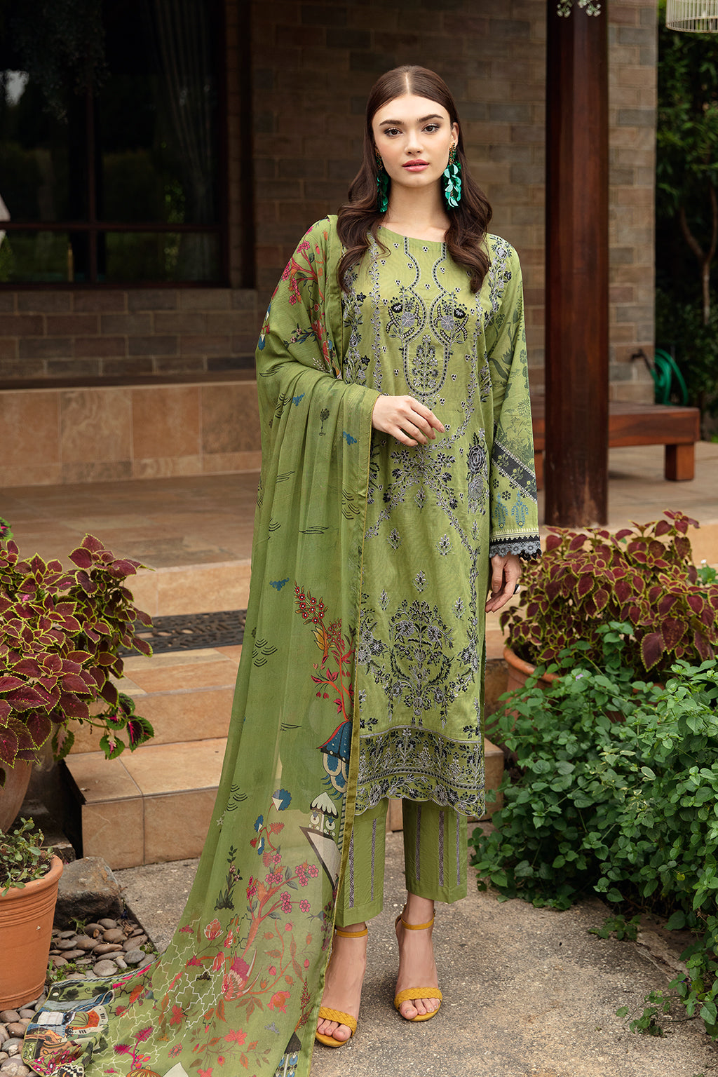 Ramsha | Riwayat Lawn Collection | Y-912