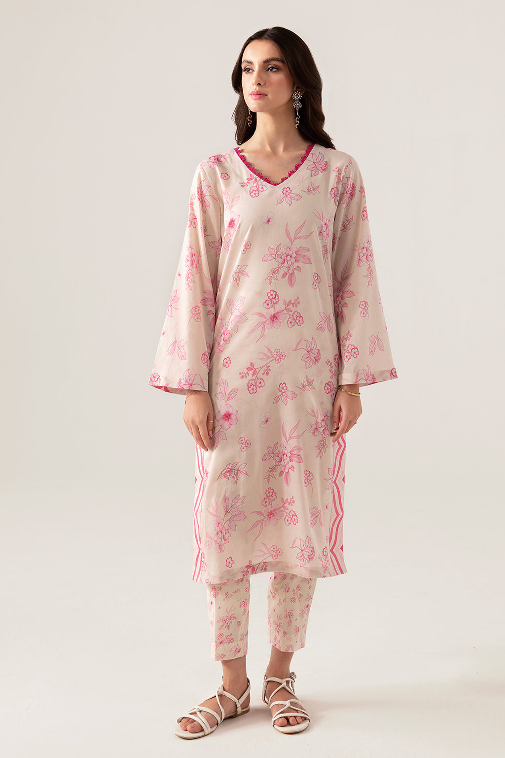 Ramsha | Pinted Lawn | RP-105 - Official Ramsha - Agha Fabrics UK