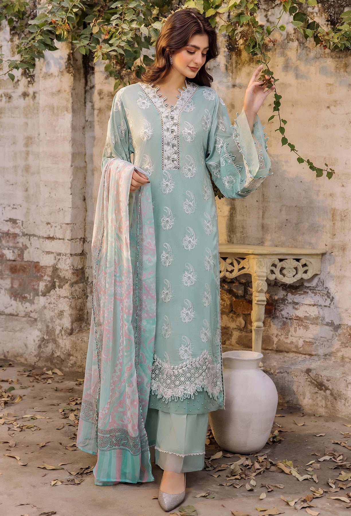 Adans Libas | Inara 25 | CHIKANKARI 4770 - Official Adans Libas - Agha Fabrics UK