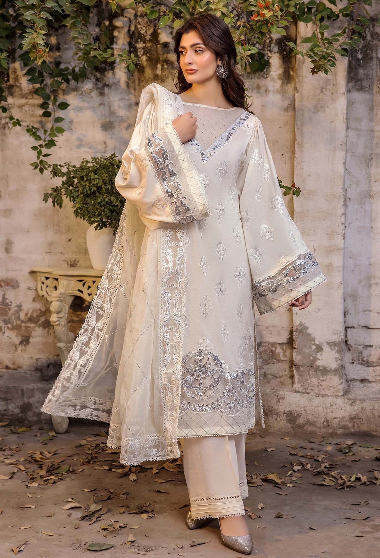 Adans Libas | Inara 25 | CHIKANKARI 4771 - Official Adans Libas - Agha Fabrics UK