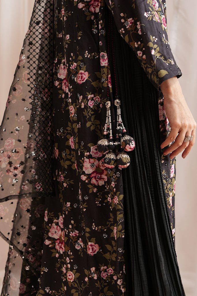 Cross Stitch | Luxe Atelier 25 | GRAPHITE GLOW