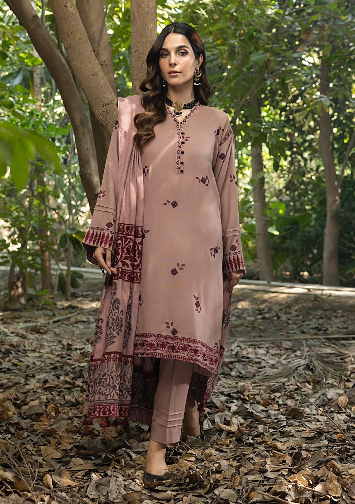 Winter Collection - Lakhany - Luxury Winter 24 - LG-IZ-0235 - Official Lakhany - Agha Fabrics UK
