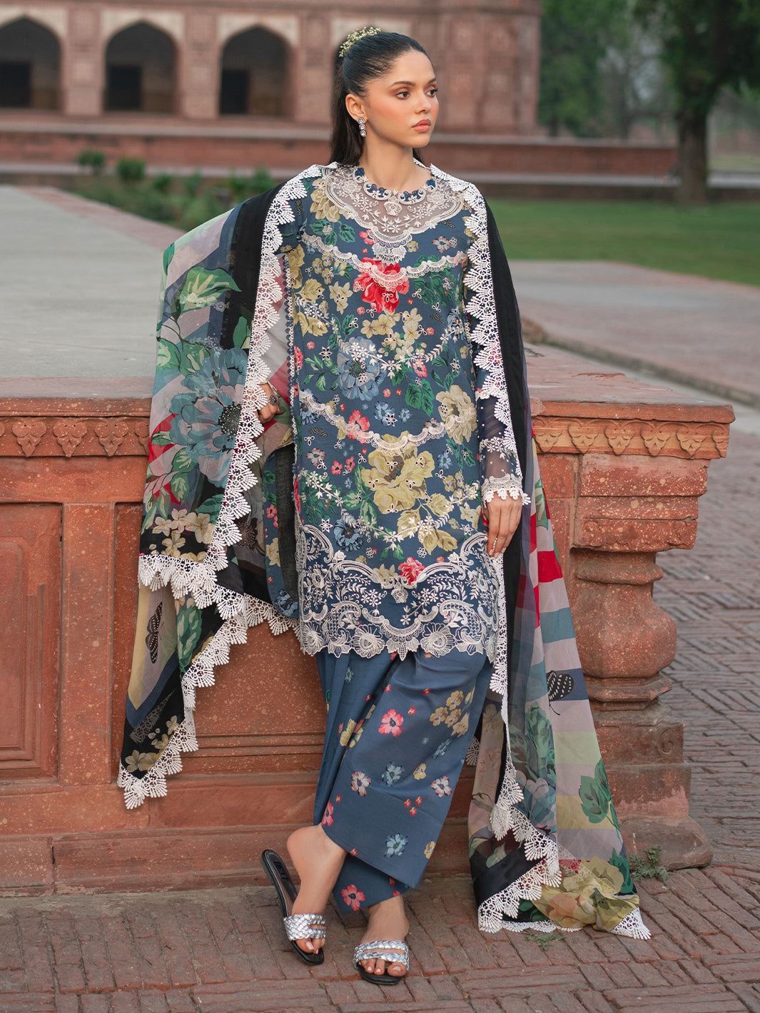 Bin Ilyas | Naqsh Naaz Luxury Lawn 25 | 2081 - B - Official Bin Ilyas - Agha Fabrics UK