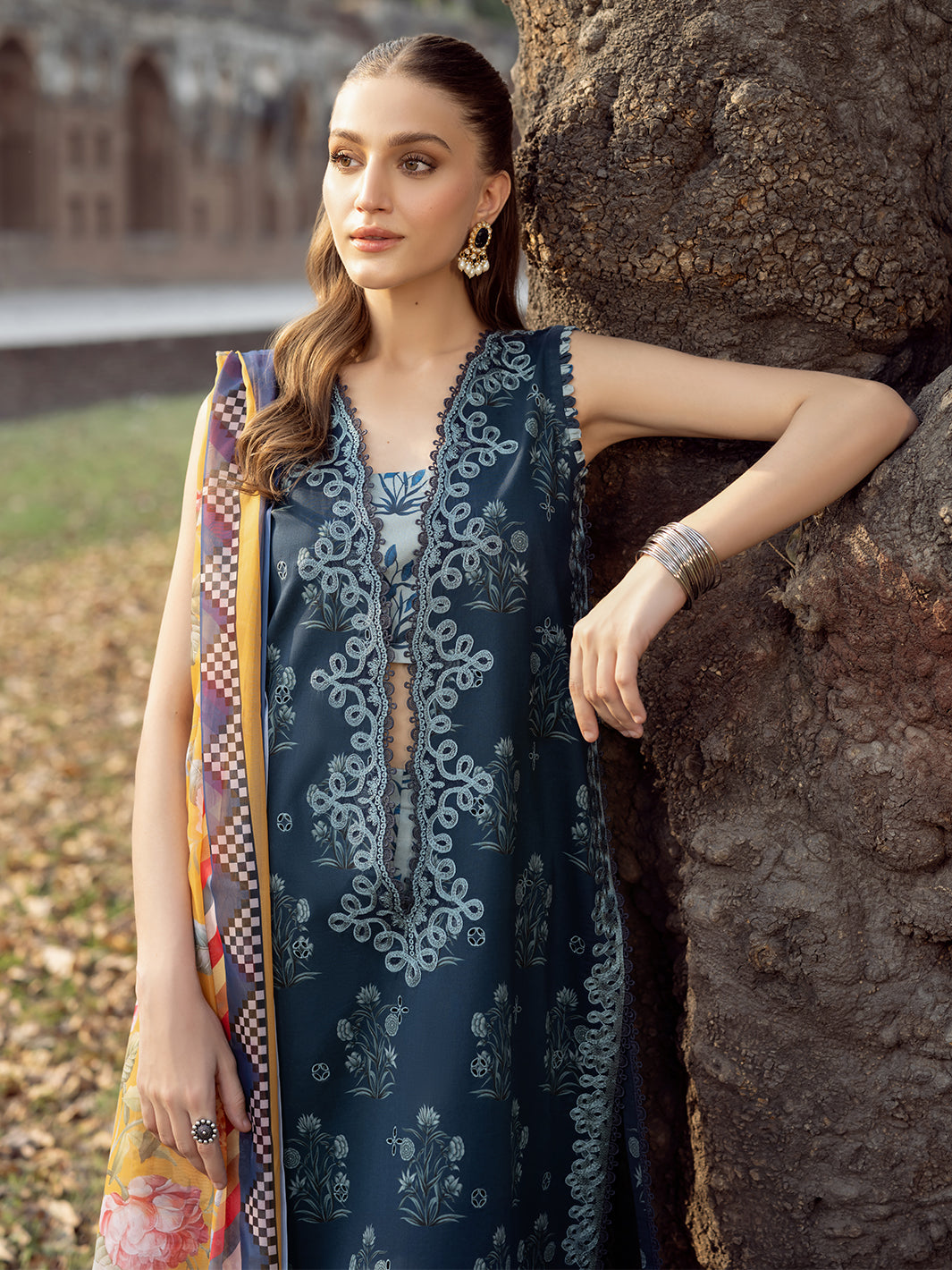 Bin Ilyas | Naqsh Naaz Luxury Lawn 25 | 2082 - B - Official Bin Ilyas - Agha Fabrics UK