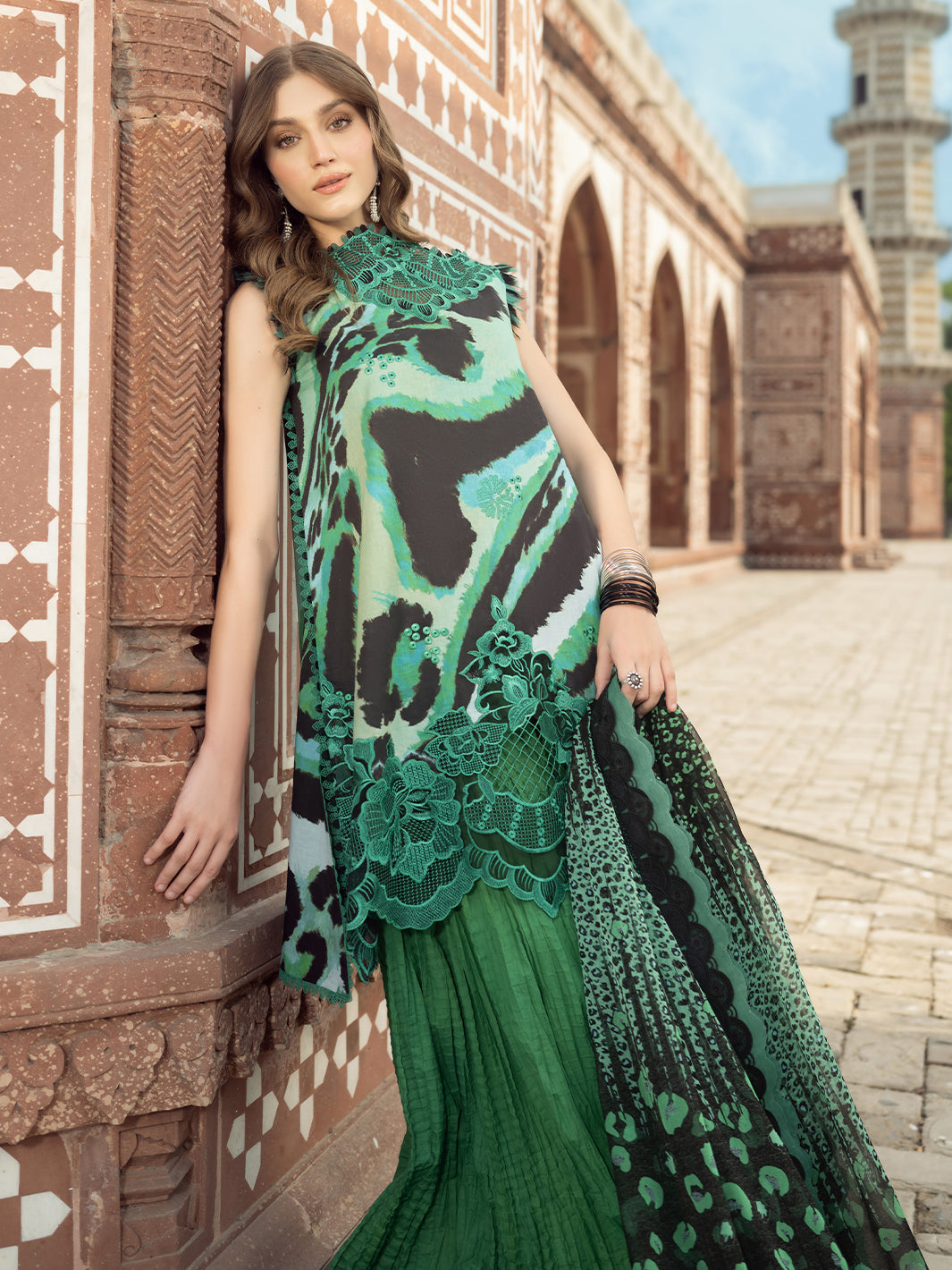 Bin Ilyas | Naqsh Naaz Luxury Lawn 25 | 2086 - A - Official Bin Ilyas - Agha Fabrics UK