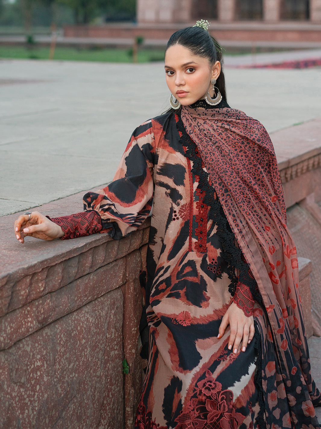 Bin Ilyas | Naqsh Naaz Luxury Lawn 25 | 2086 - C - Official Bin Ilyas - Agha Fabrics UK