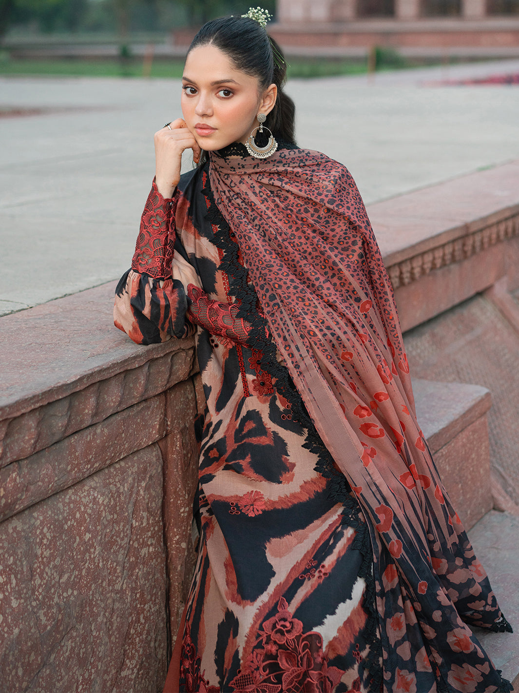 Bin Ilyas | Naqsh Naaz Luxury Lawn 25 | 2086 - C - Official Bin Ilyas - Agha Fabrics UK