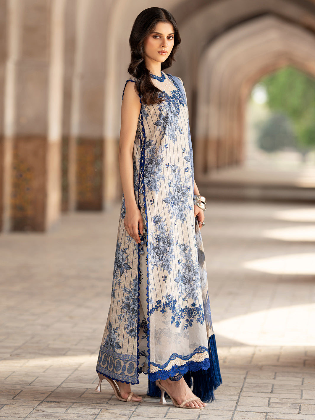 Bin Ilyas | Naqsh Naaz Luxury Lawn 25 | 2087 - A - Official Bin Ilyas - Agha Fabrics UK