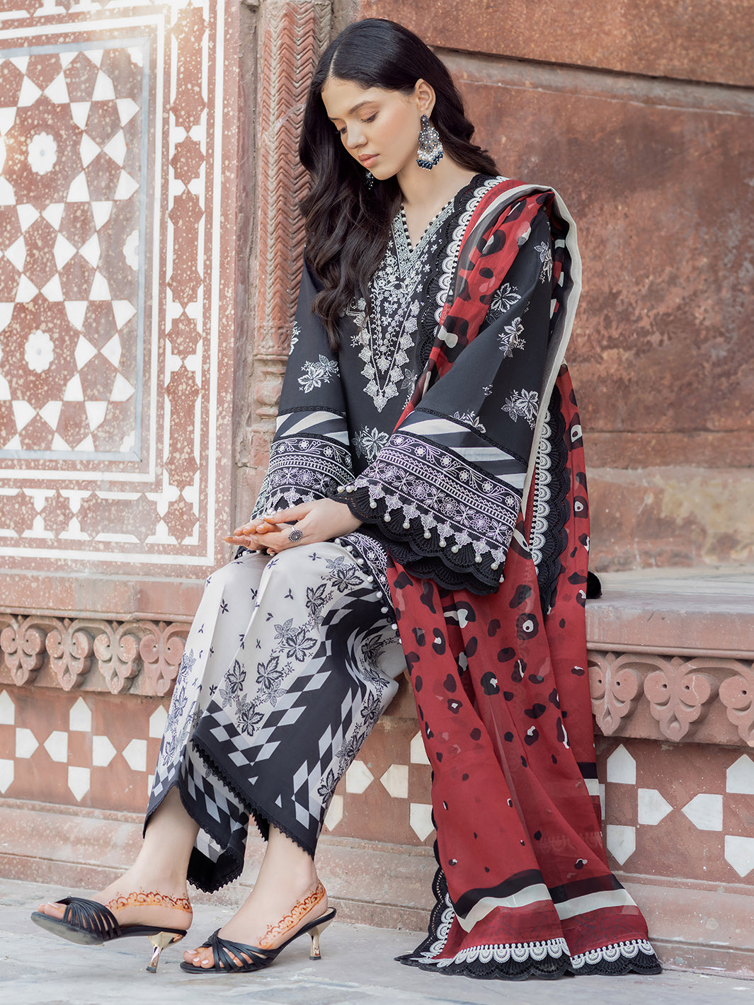 Bin Ilyas | Naqsh Naaz Luxury Lawn 25 | 2088 - A - Official Bin Ilyas - Agha Fabrics UK