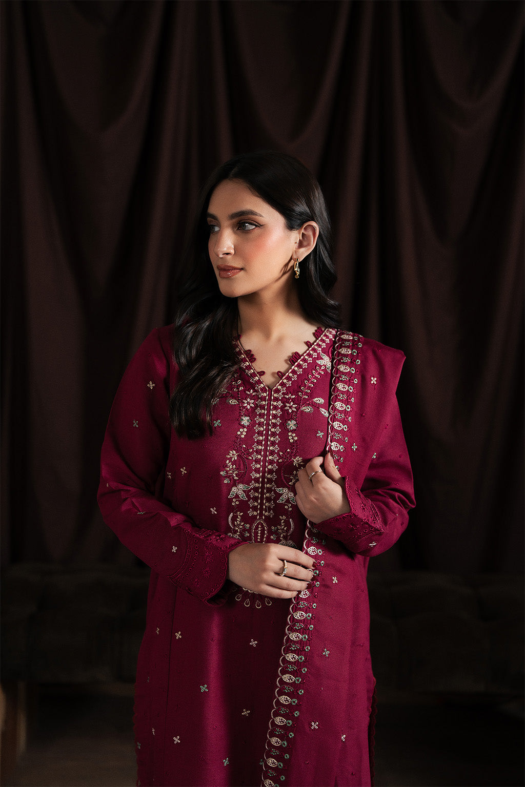 Neeshay | Winter Reverie | Merlot