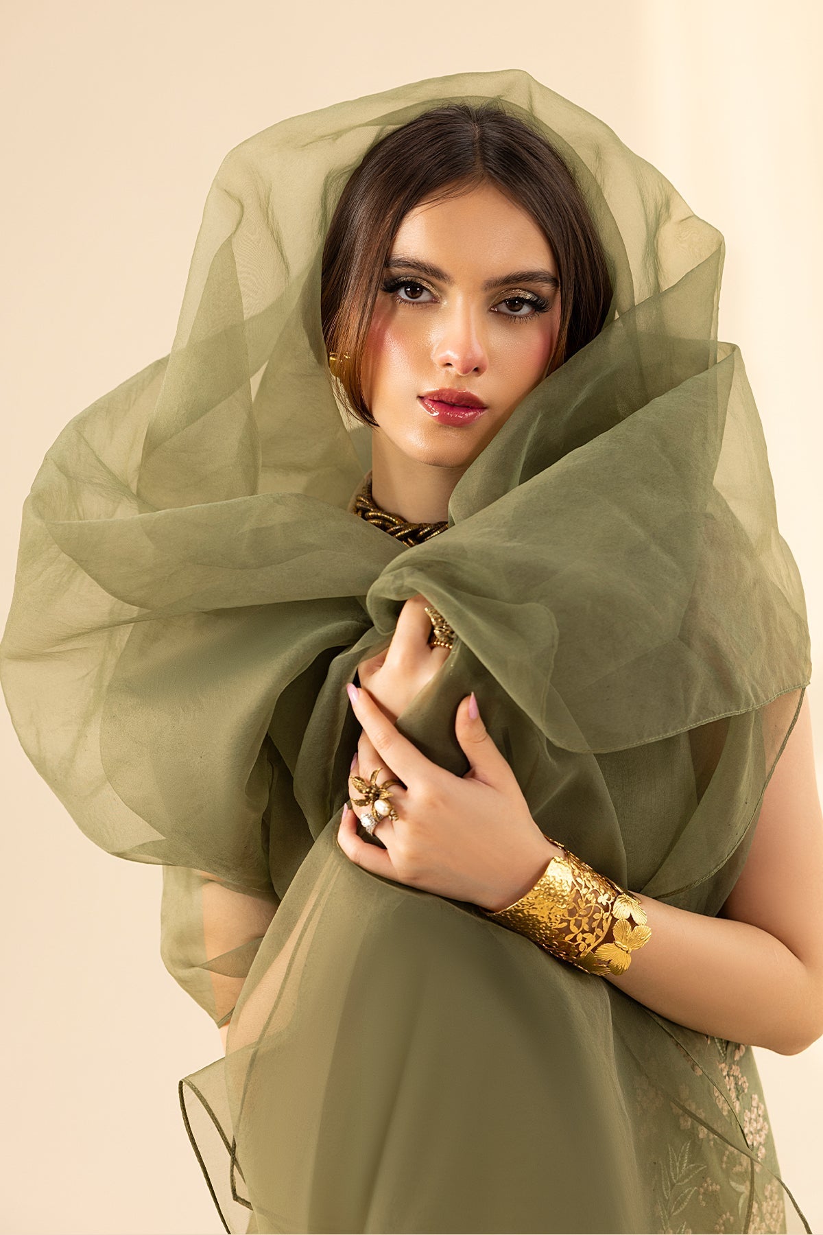 Erum Khan | Lillia Summer Edit | Olive Bloom