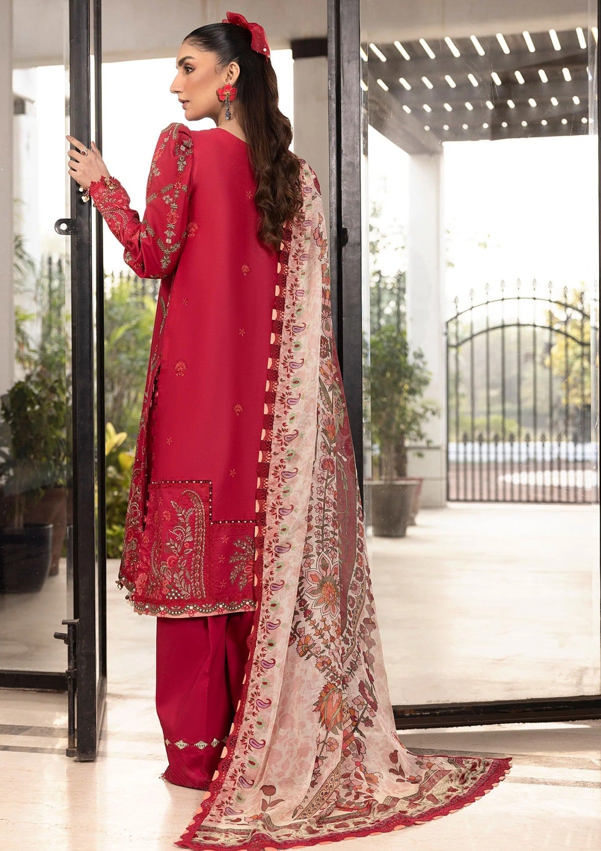 Lawn - Shurooq - Luxury Lawn 25 - SLL#06 - Lina