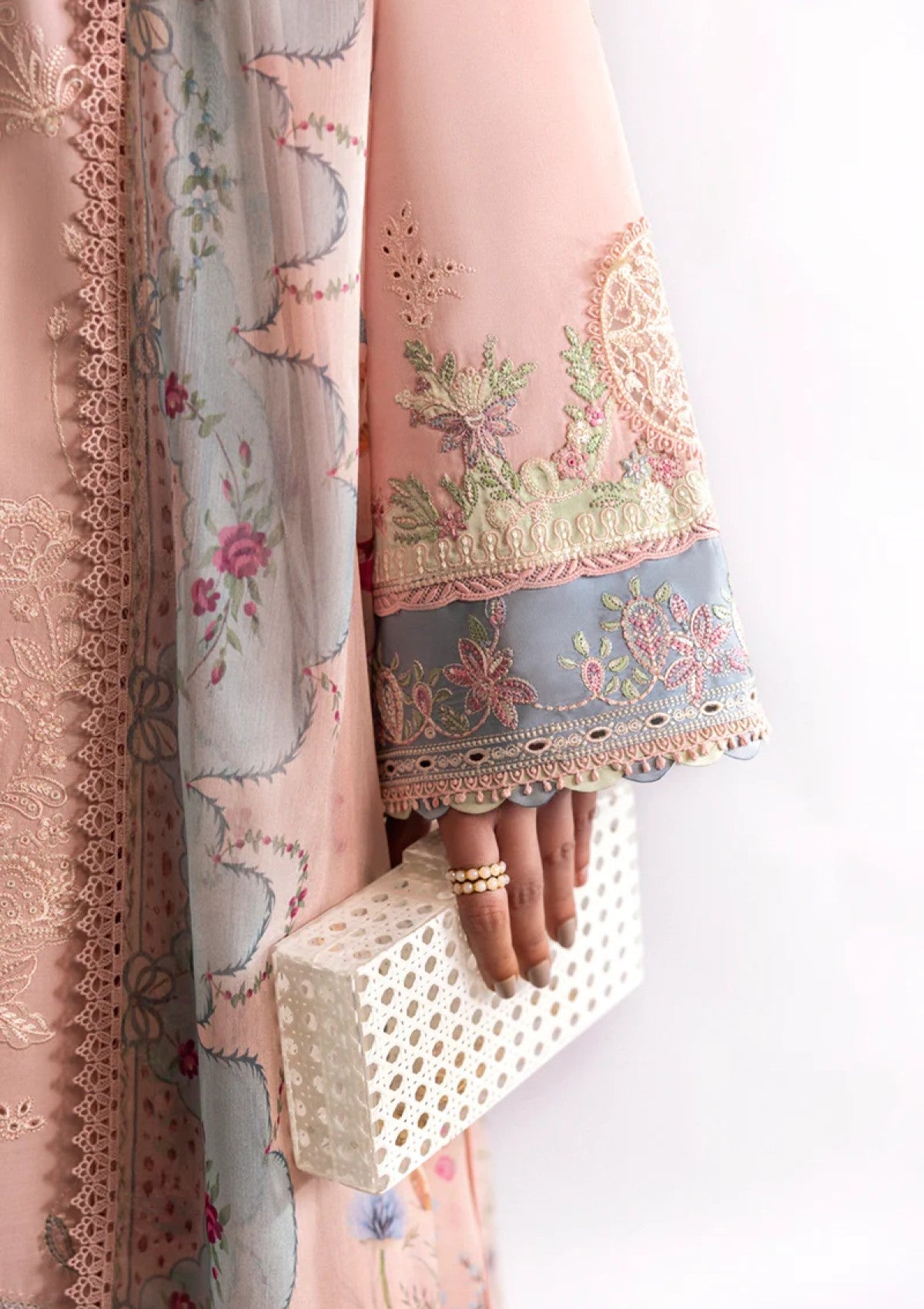 Lawn - Qalamkar - Qlinekari 25 - DC#11 - Hedi