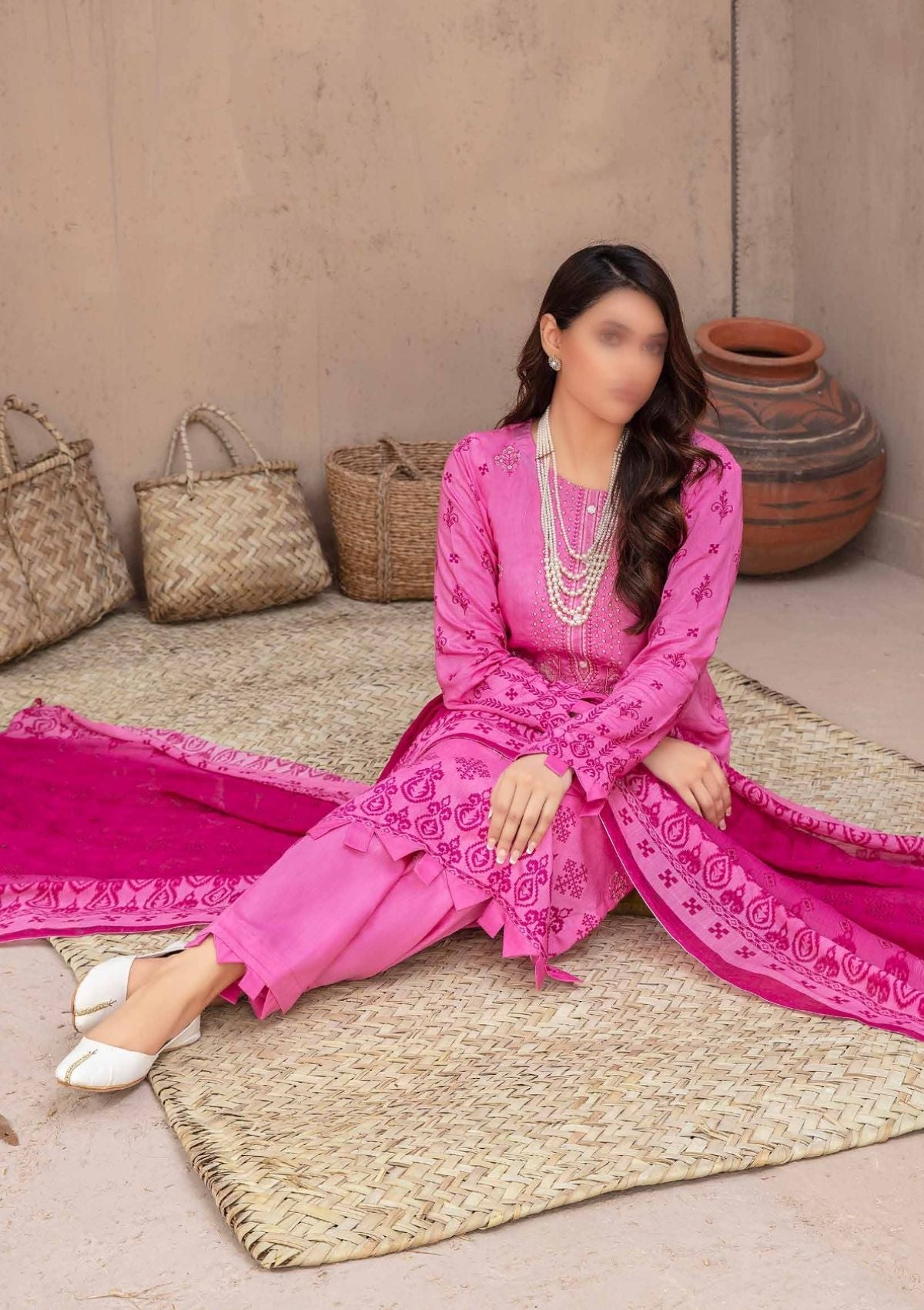 Winter Collection - Laiba - D/P Viscose - V26 - LV#09 - Official Laiba - Agha Fabrics UK