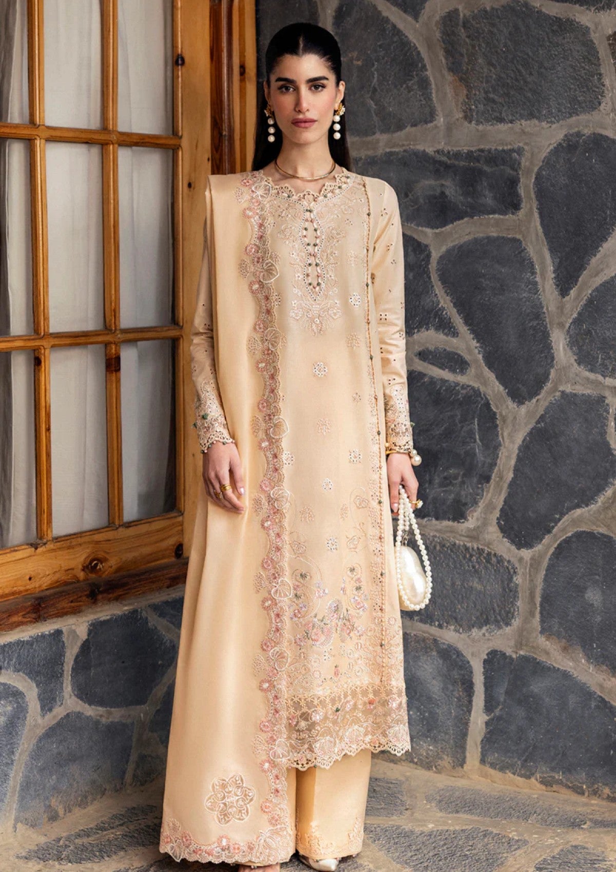 Lawn - Qalamkar - Qlinekari 25 - DC#12 - Disa