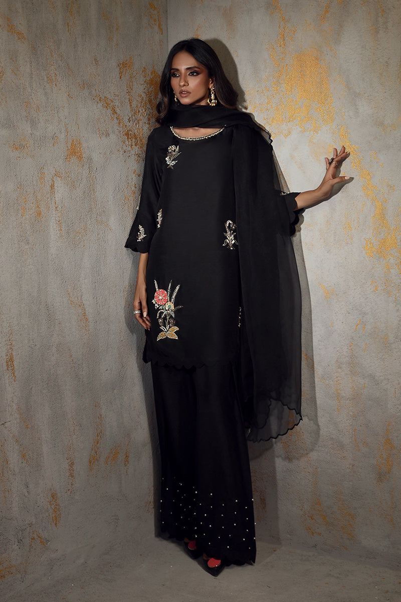 Wardha Saleem | Luxury Pret Fusion Wear | LEISHA