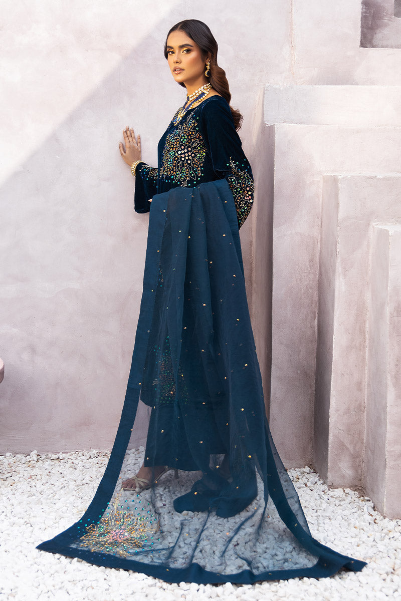 Chic Opicial | Velveteen Luxury Fall Collection | Zaira