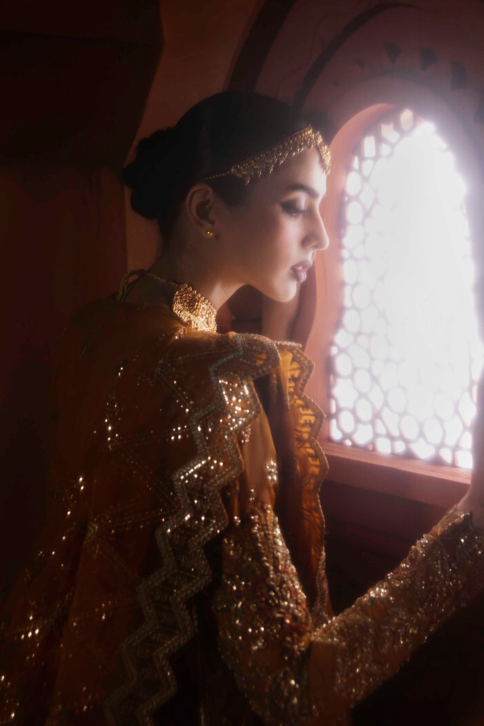 Akbar Aslam | Formals | Zareen