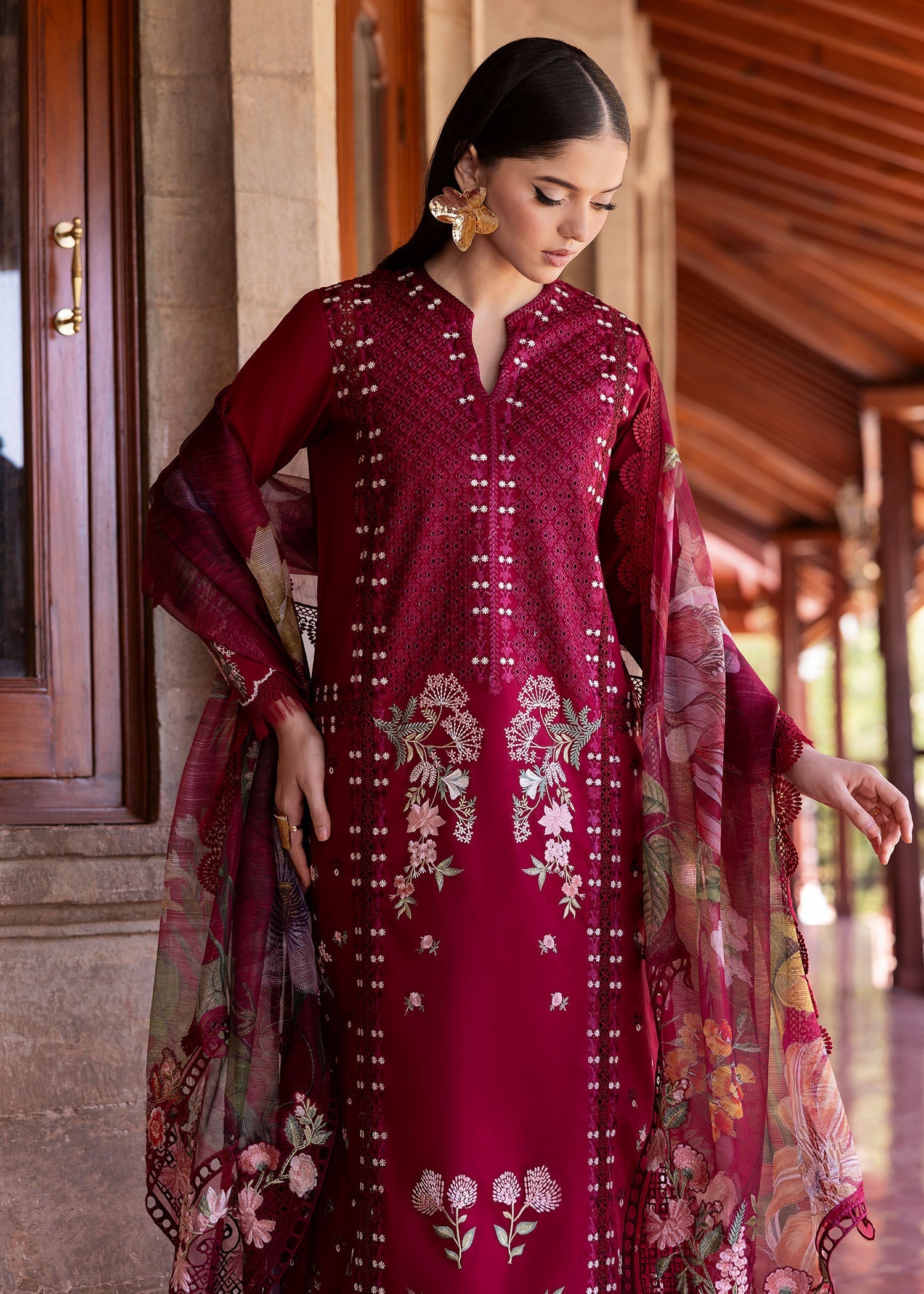 Saira Shakira | Bloom Lawn 25 | HANGING GARDENS 2-A