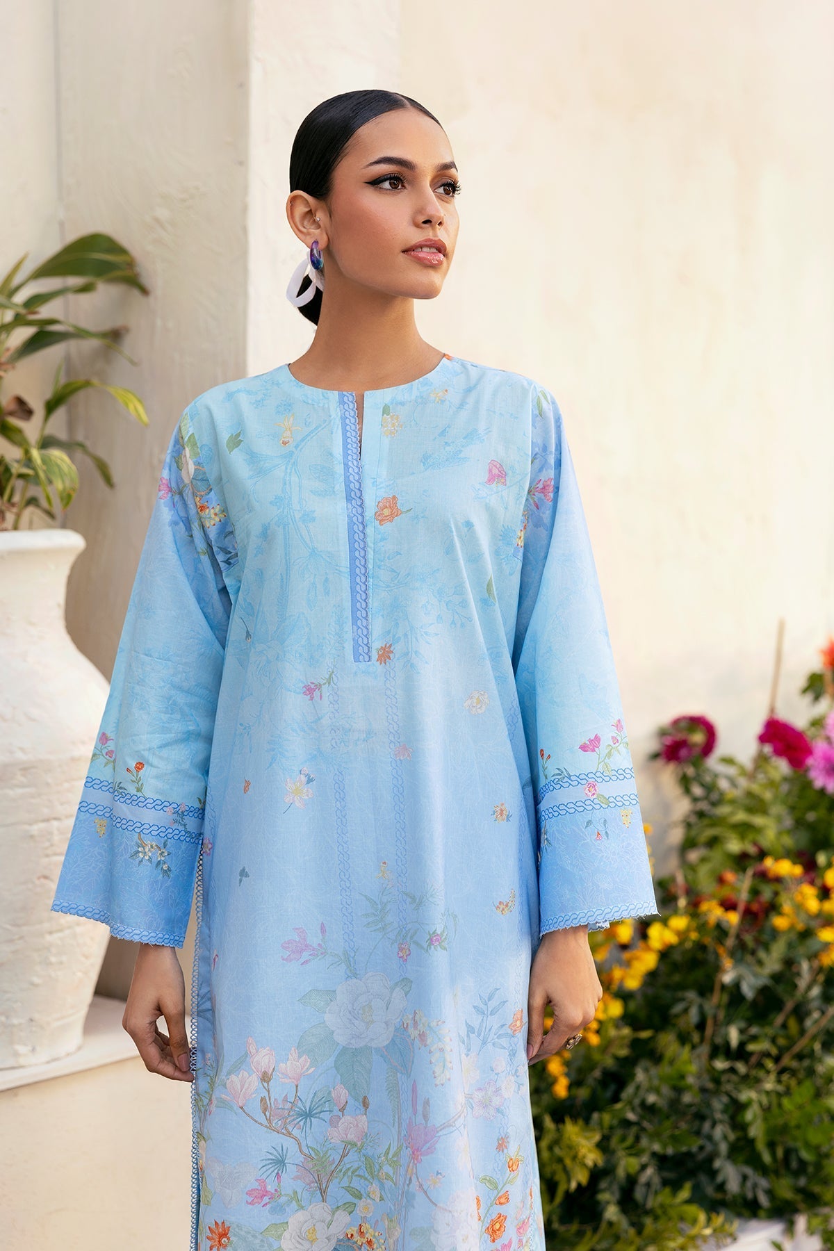 Sahar | Selene 25 | Bluebell Dream