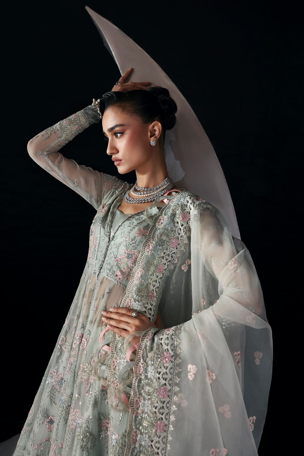 Zarposh | Moonlit Muse | Verae