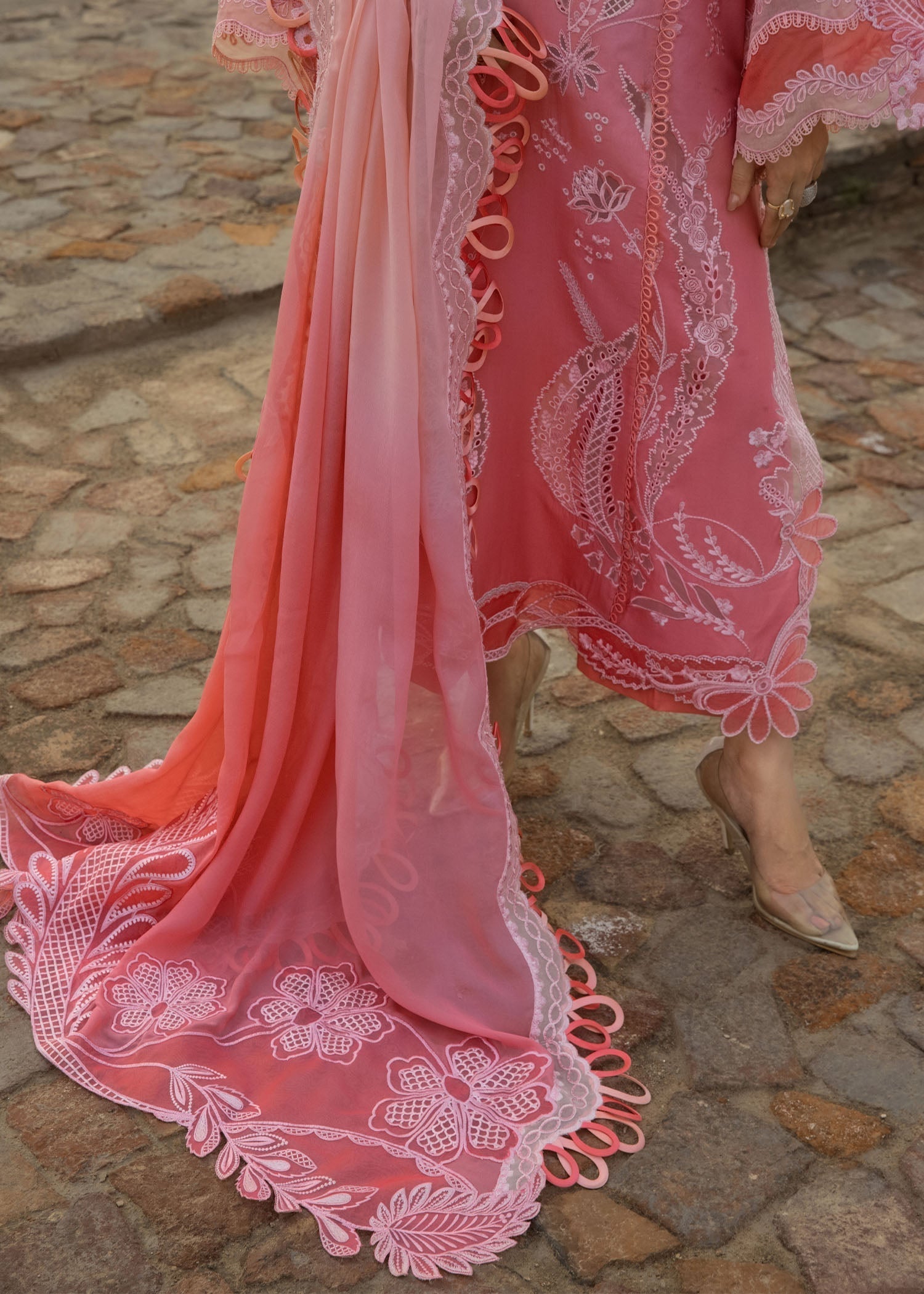 Crimson | Tasawar 25 | ALL THINGS OMBRE - D1B