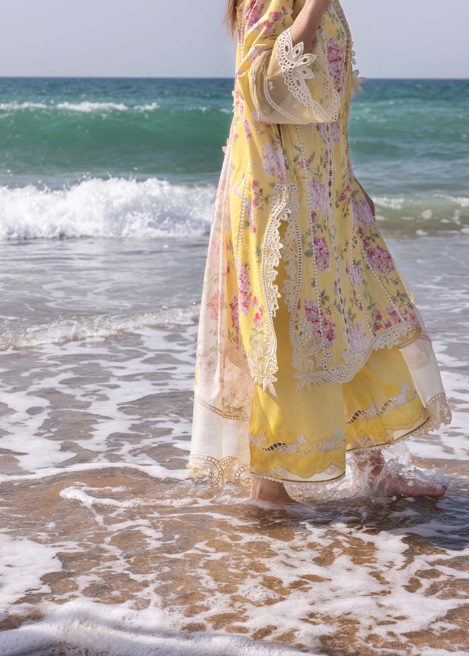 Crimson | Floe by Crimson | Who'S That Girl - D3 A