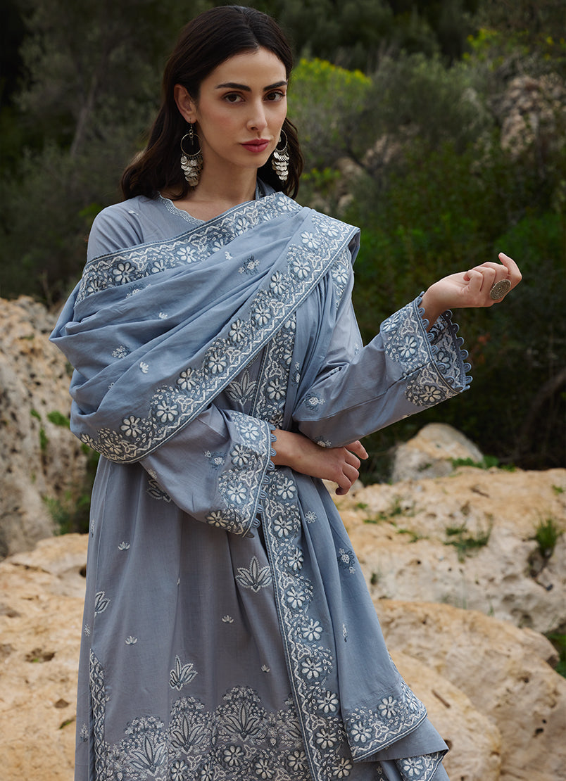 Image | Lawnkari 25 | Defne