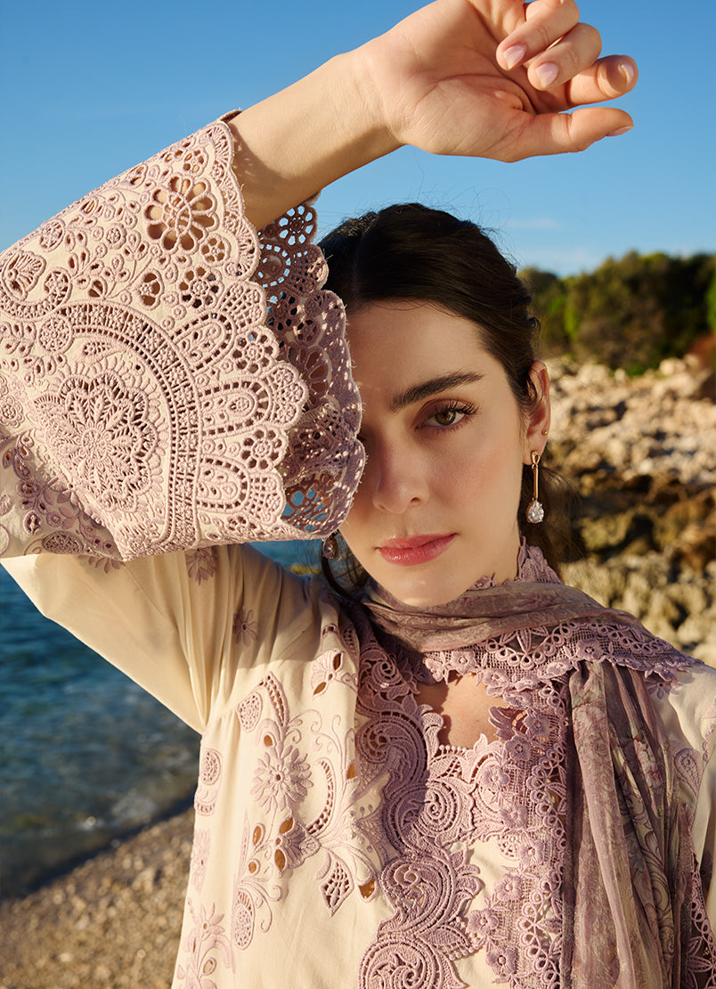 Image | Lawnkari 25 | Rania