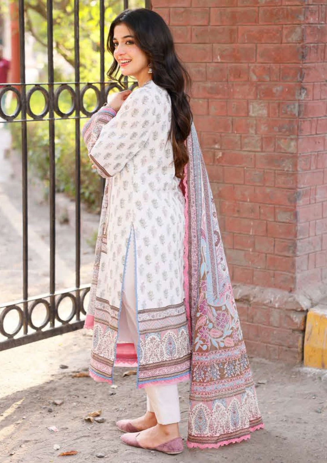 Lawn Collection - Asim Jofa - Basic Prints 24 - AJBB#06 - Official Asim Jofa - Agha Fabrics UK