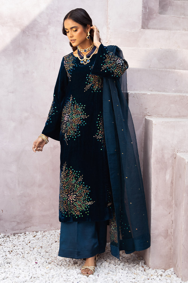 Chic Opicial | Velveteen Luxury Fall Collection | Zaira