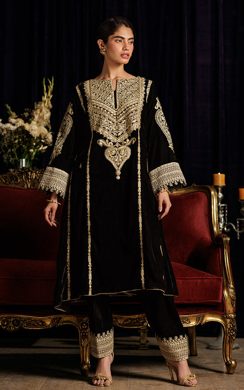 Threads and Motifs | Velvet Collection 25 | 2PC TV-07