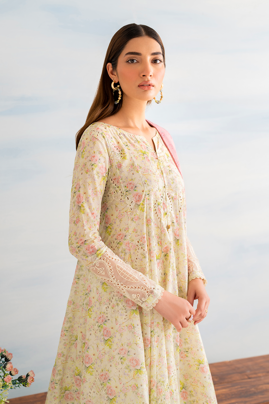 Iznik | Guzel lawn 24 | IGL-07 - Official Iznik - Agha Fabrics UK