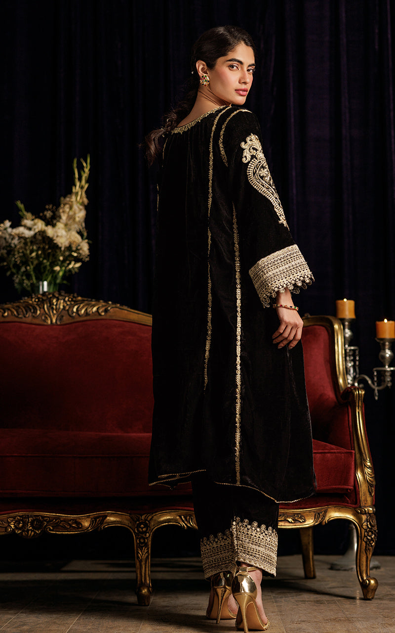 Threads and Motifs | Velvet Collection 25 | 2PC TV-07