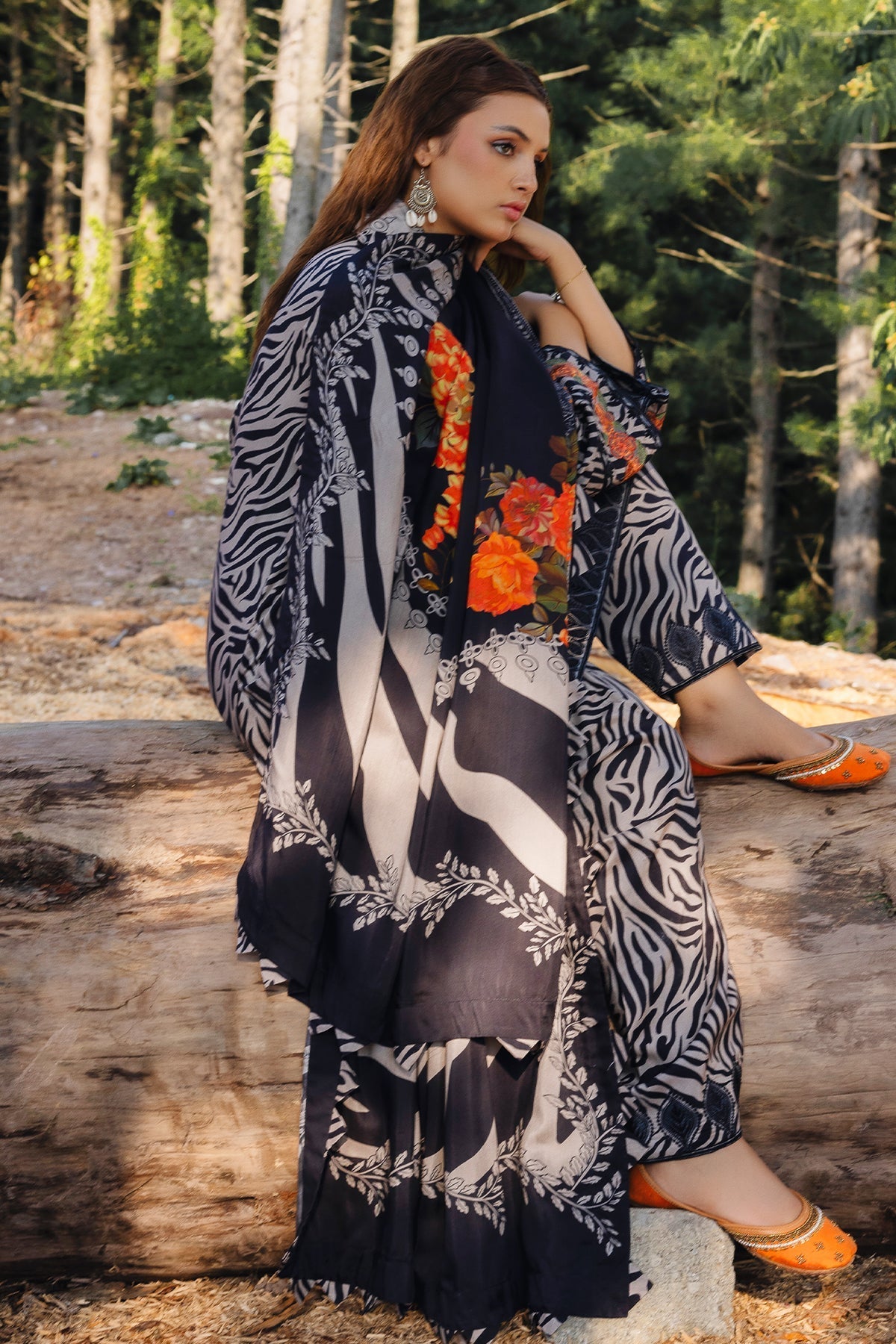 Charizma | Aniiq Embroidered Collection | STAPLE SHAWL ANW4-03 - Official Charizma - Agha Fabrics UK